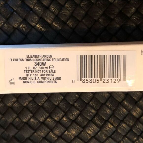 ELIZABETH ARDEN - Full-Size TESTER Flawless Finish Skincaring Foundation/340W - Picture 10 of 13